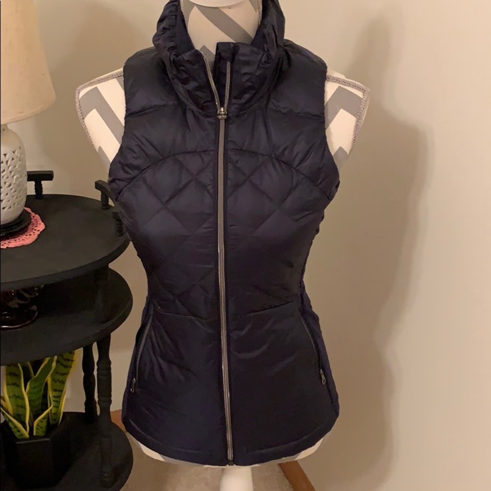 🍋 Lululemon Down For A Run Vest 🍋